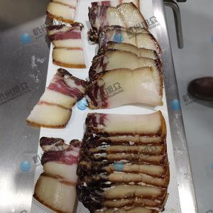 多功能切片機(jī)，現(xiàn)場(chǎng)試機(jī)切4mm熏肉，效果滿意！