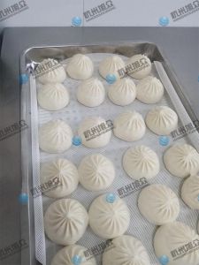 旭眾包子機(jī)上門安裝，現(xiàn)場調(diào)試完成成型效果棒！